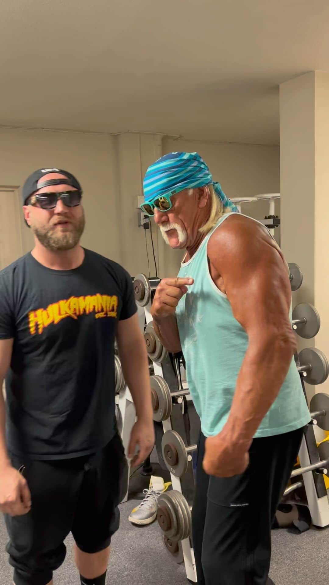 ハルク・ホーガンのインスタグラム：「See you at Hogan’s Hangout tonight brother!!  @hoganshangout  @nickhogan」