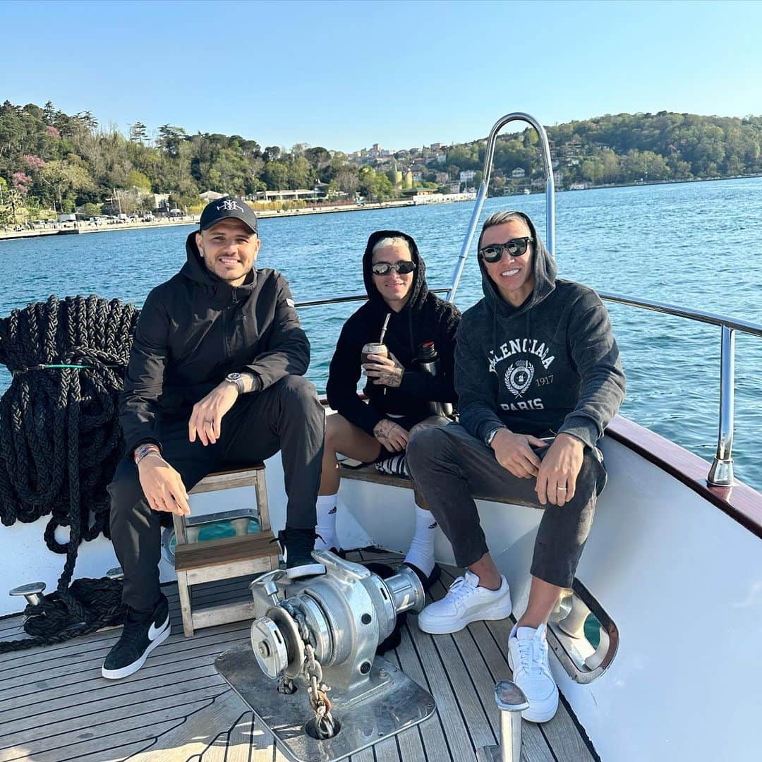 マウロ・イカルディさんのインスタグラム写真 - (マウロ・イカルディInstagram)「⛵️⚓️」4月25日 0時48分 - mauroicardi