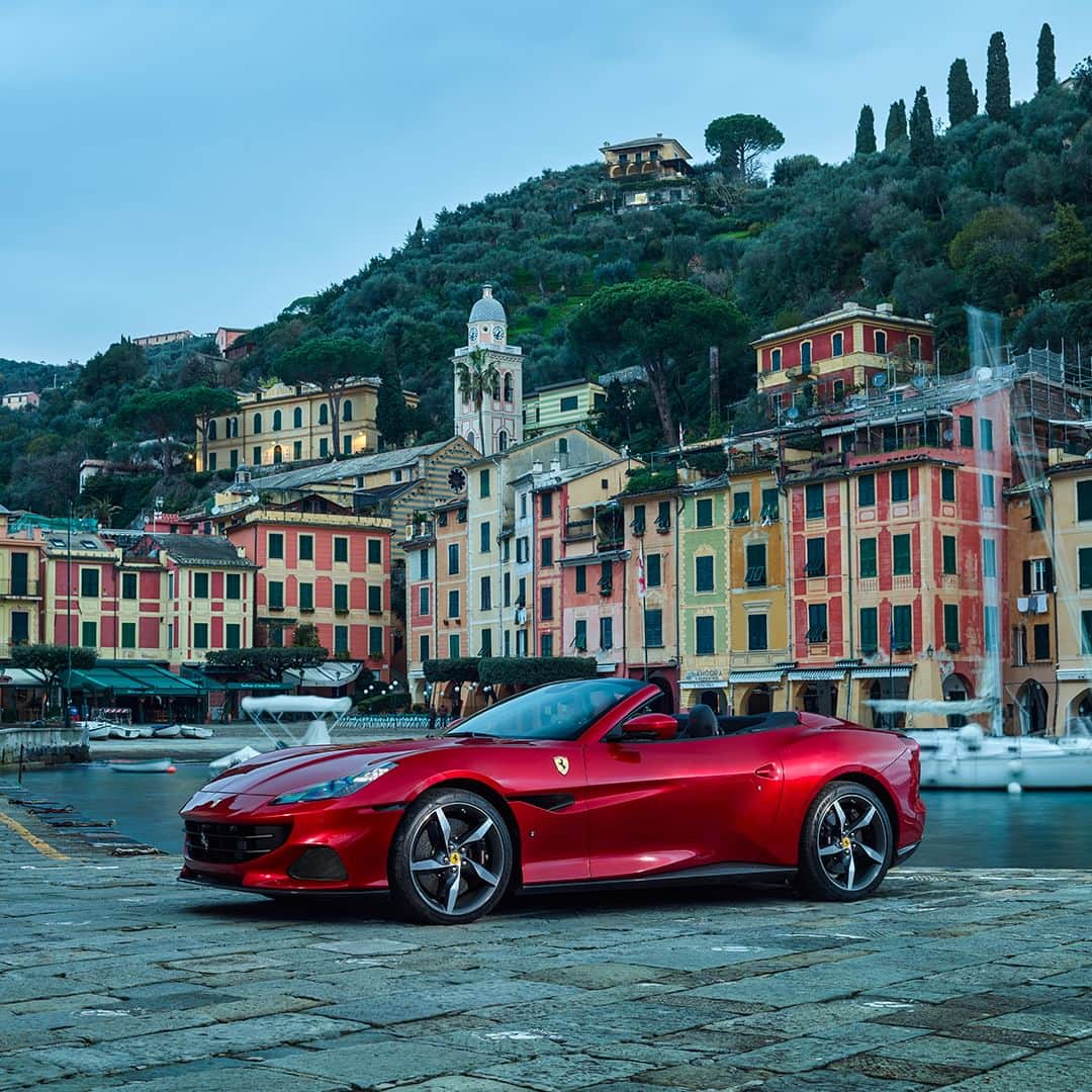 フェラーリさんのインスタグラム写真 - (フェラーリInstagram)「The true definition of leisure and comfort: the #FerrariPortofinoM with none other than the village of #Portofino as its view. #Ferrari」4月25日 0時59分 - ferrari