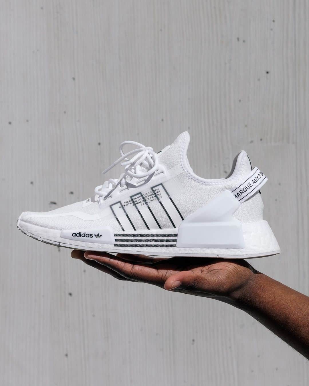Foot Lockerのインスタグラム：「Crisp stripes for spring 🔥   New adidas styles just touched down in-store & online.」