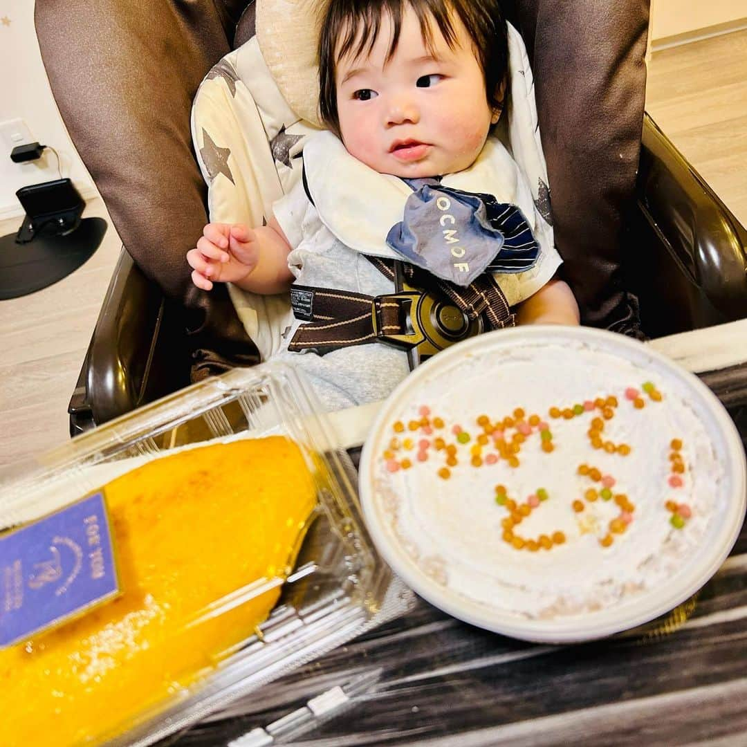 世手子さんのインスタグラム写真 - (世手子Instagram)「The second son's nursery school has been decided✨✨ Celebrate with delicious sweet potatoes and cheesecake🍠🧀 delicious and happy❣️ 幼稚園開始の #寿司太郎 はんに続き 次男 #寿々太郎 はんも なんと #保育園決まりました 🌸 @rebellbe  #rebellbe #リベルべ豊洲店 のチーズケーキとスイートポテトでお祝い！🎂 さっぱりとした甘味のスイートポテトで幸せ(*'▽'*) 怒涛の二児育児ww 今後楽になるのかまだまだわからないけどw 甘いもので幸せ(´∀｀) 濃厚な #フロマージュクリュ の味わいがお口の中で広がりました^_^ #豊洲パン屋 #豊洲グルメ #パン好き #パンのある暮らし #パン活 #パン屋  だんだん日差しがあつくなってきたので @mamu_cosmetic_  #mamu #mamucosmetic バッチリ)^o^( 忙しいママにもオススメだよ（＾ω＾） #mamuコスメ #mamuコスメティック #飲む日焼け止め #飲む日焼け止めサプリ #紫外線対策 #フェーンブロック　 #ドタバタ育児  #二児のママ  #2児育児 #赤ちゃんのいる暮らし  #3歳男の子 #3歳差育児  #二児の母 #二児ママ  #ママシンガー   PR」4月25日 1時13分 - rojide