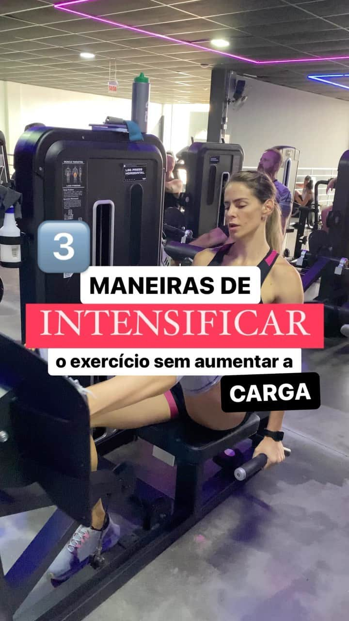 SuelleOliveiraのインスタグラム：「3️⃣ MANEIRAS DE INTENSIFICAR O EXERCÍCIO SEM AUMENTAR A CARGA.  Sabe aqueles dias que você não está com muita força porém quer fazer aquele treinãoo?!   Experiente fazer essas dicas! 👆🏻😁  Já salva pra eu saber que tu gostou! 👊🏻  #gym #musculação #academia #fitness」