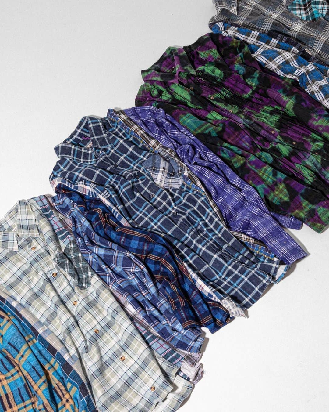 ガーブストアのインスタグラム：「Riffing off Americana, Needles returns with a selection of one-of-a-kind Rebuild shirts, this time with a tie-dye addition.」