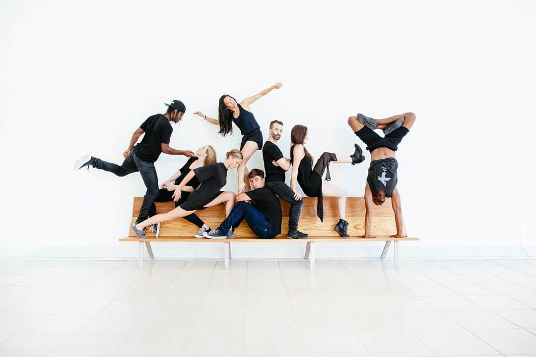 ローレン·ランドルフのインスタグラム：「A few of my favorite group shots from the #camerasanddancers series.」