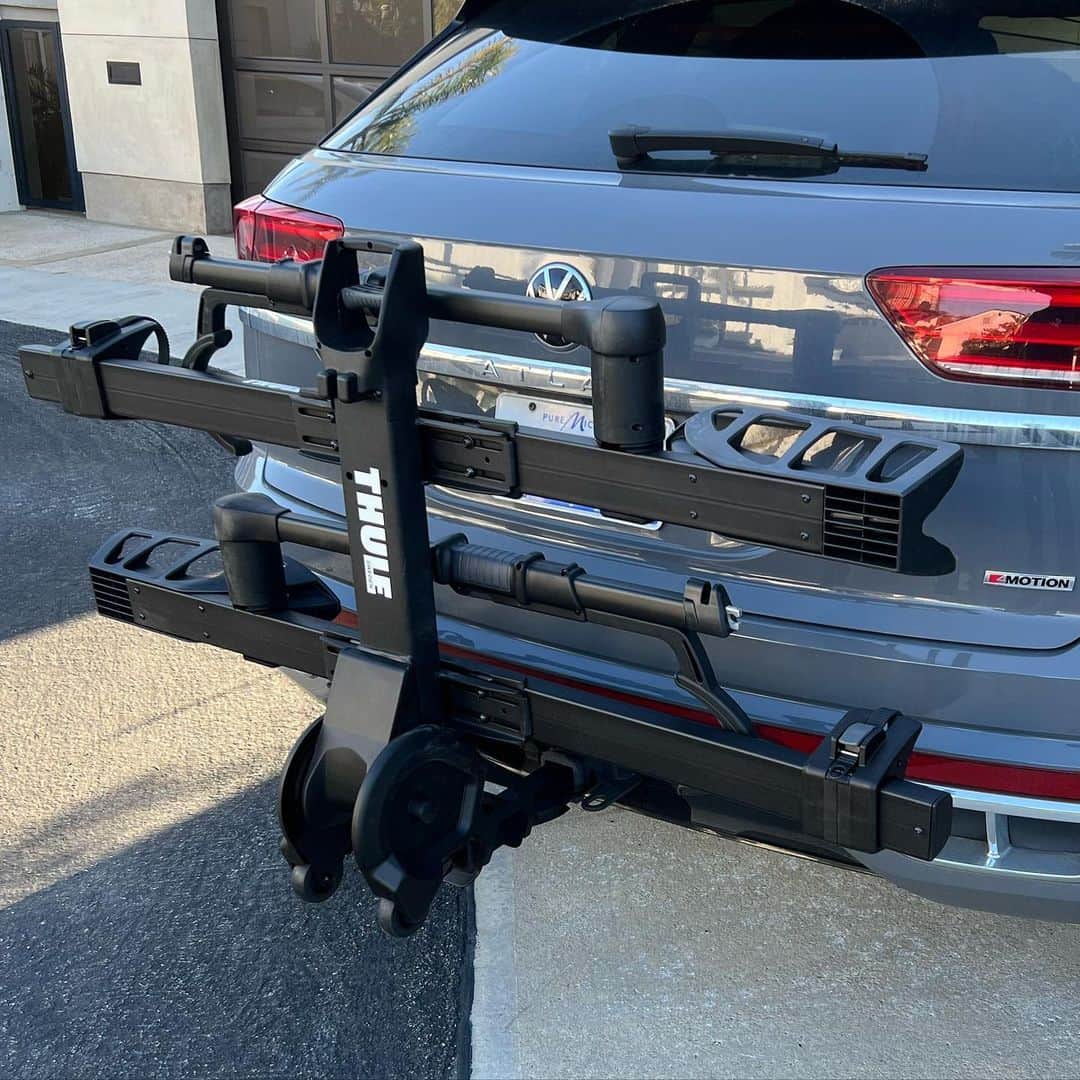 のインスタグラム：「Have I mentioned how good this combo is?? Like peanut butter and chocolate! ❤️ @vw @thule @yt_industries @the_yt_mill」