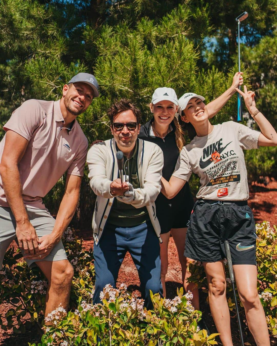 デビッド・リーのインスタグラム：「Teamed up with @davidlee at the golf event! (marriage is safe😜)… we lost in golf, won in the casino and made new friendships! thanks to @8amgolf @justintimberlake and @wynnlasvegas for bringing such a great group of people together for a memorable weekend! See you next year!」