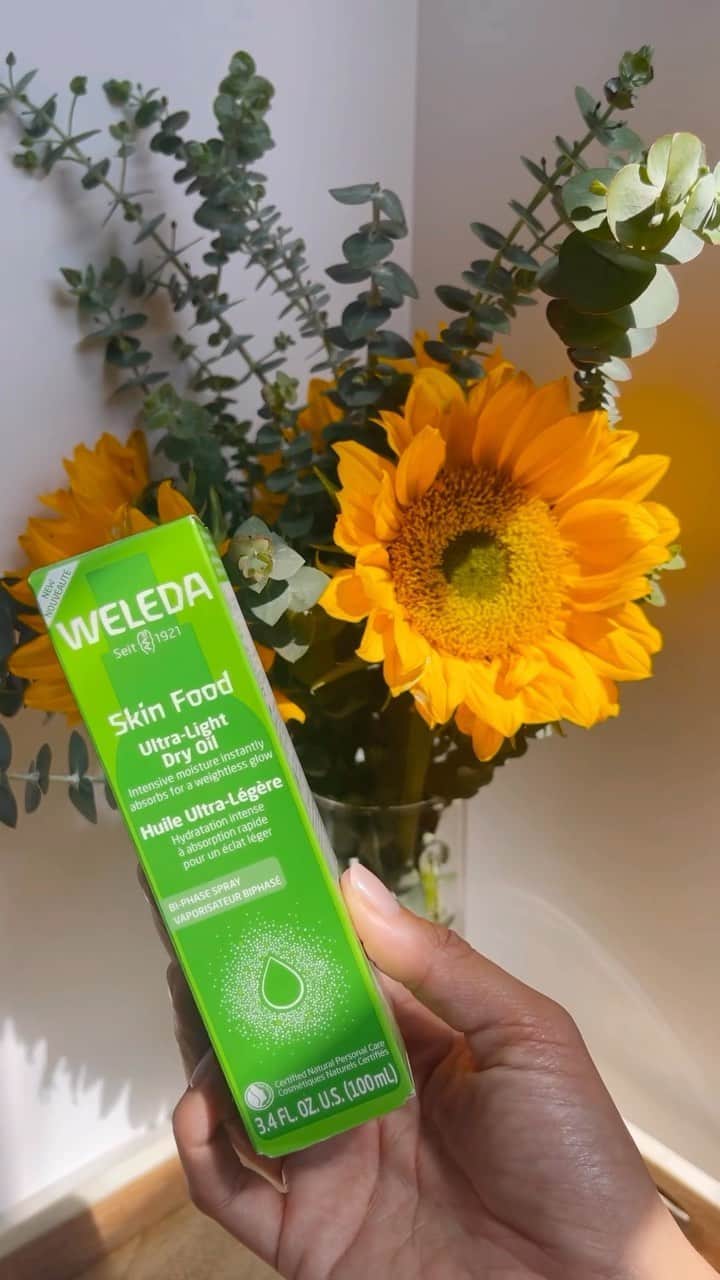 Weledaのインスタグラム：「Introducing Skin Food Ultra-Light Dry Oil! 🌿✨   This innovative and lightweight dry oil combines a nourishing blend of vitamin-rich oils with extracts of pansy, chamomile, calendula, and rosemary to deeply hydrate and support your skin’s natural radiance.   Instantly absorbed for a weightless glow, Skin Food Ultra-Light Dry Oil is vegan-friendly and non-greasy, providing intensive nourishment for soft, supple, and refreshed skin. Plus, it’s multipurpose, so you can use it for your body, face, and hair!   Shop Skin Food Ultra-Light Dry Oil exclusively on Weleda.com」