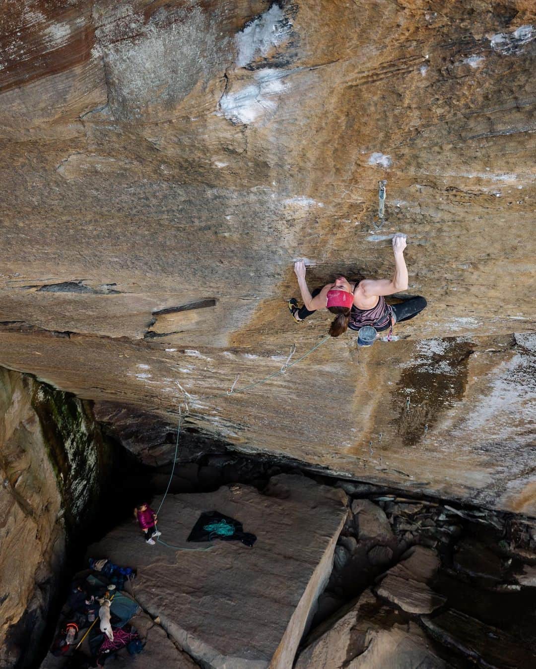 バーバラ・ザンガールのインスタグラム：「Thanks to all the crew who made this trip a special one. It was amazing to get reconnected to old and new friends and spending fun times together with @laraneumeier 👍🙏🏻 It was so cool to get to climb on routes I always wanted to try like „Pure Imagination“ 5.14c ✅ on the pic.  Check out the link in my bio for more…  📸 @francoislebeau 👌⭐️  @blackdiamond @lasportivagram @vibram @corosglobal @powerbar @frictionlabs @fazabrushes @cbdcannhelp」