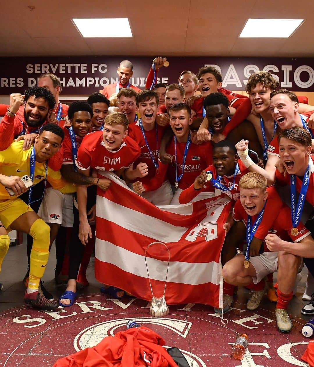 UEFAチャンピオンズリーグさんのインスタグラム写真 - (UEFAチャンピオンズリーグInstagram)「2023 #UYL champions @azalkmaar 🏆👏」4月25日 4時45分 - championsleague