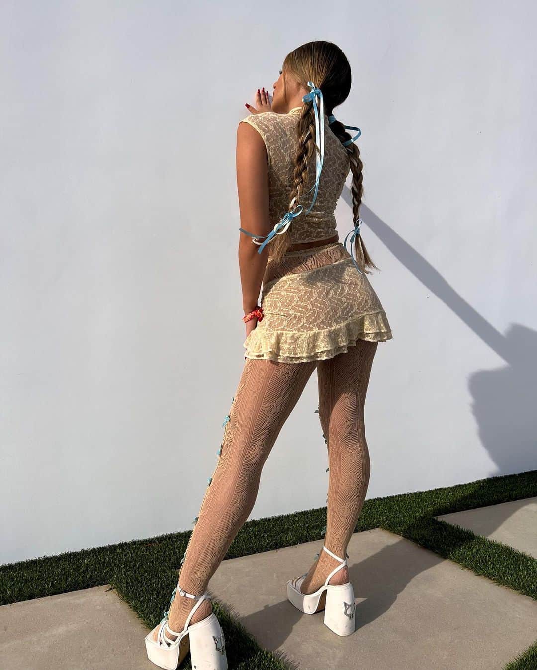 Sofia Jamoraのインスタグラム：「🦋 Day 5 🦋」