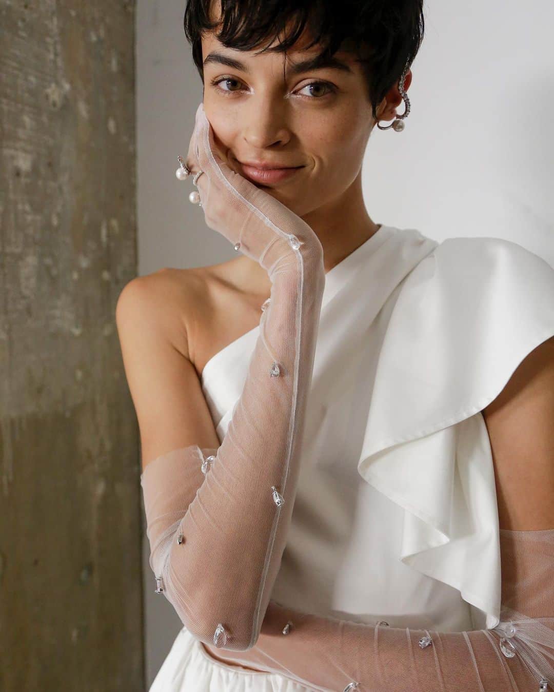 アディアムのインスタグラム：「Up close: #ADEAM Spring Summer 2023 Accessories.」