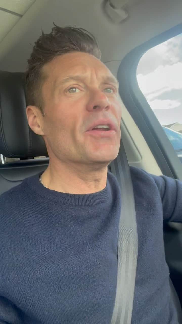 ライアン・シークレストのインスタグラム：「On the way to our first live #Idol show. And don’t let some forgotten lyrics fool you, I love this song」
