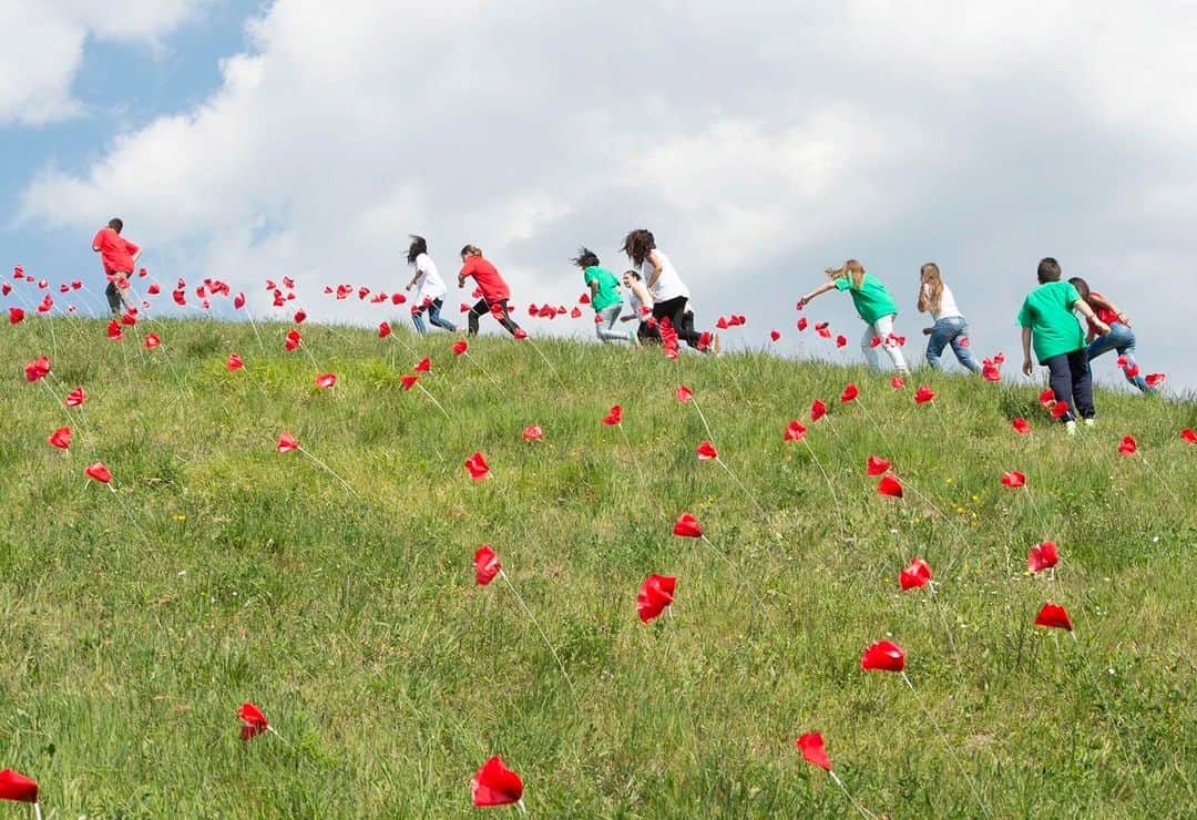 マッテオ・レンツィのインスタグラム：「Il #25Aprile è la Festa della Liberazione, è la festa della libertà, è la festa di tutti gli italiani. Grazie ai partigiani e agli alleati che hanno dato la vita per la nostra libertà」