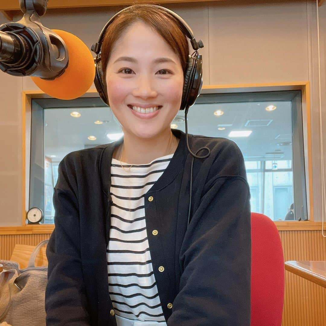 杉岡沙絵子さんのインスタグラム写真 - (杉岡沙絵子Instagram)「📻💕 　 今週もお聴きいただき ありがとうございました☺️✨ 　 いろーんなゲストのみなさんの お話しを伺うことができて、 リスナーさんからのメッセージを読めて 楽しかったーーーー☺️✨ 　 来月はまた新たなマンスリーゲストを お迎えしてお届けします💕 　 　 ・ ・ #kmix#グッティ #ラジオ#ラジオパーソナリティー」4月25日 16時56分 - saeko_sugioka