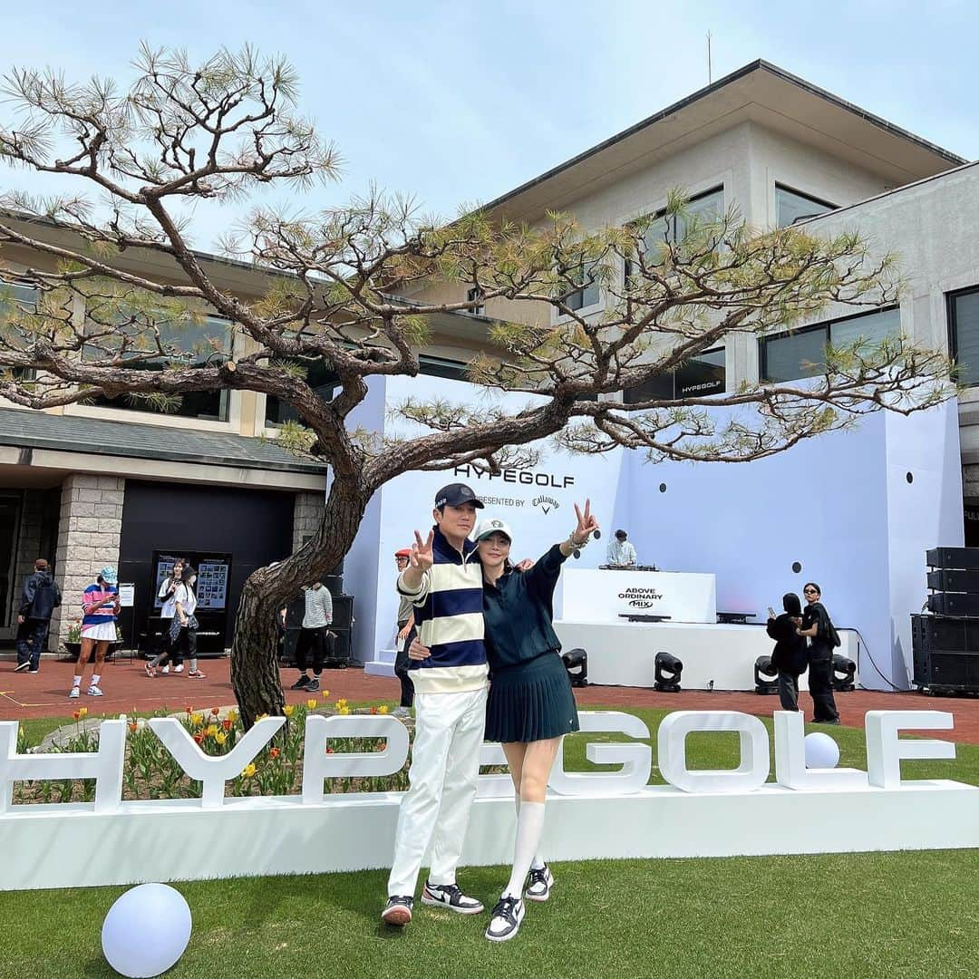 チャ・イェリョンのインスタグラム：「@hypegolfkorea  @callawayapparel_korea  어제 너무 재밌었던 골프 행사🍀 나영희쌤 차화연쌤 이랑 한팀으로 행복한 라운딩 ⛳️ 💕  고생했어 신디야 @shiiinsiiia 💕💖  감사합니다 @hypegolfkorea」