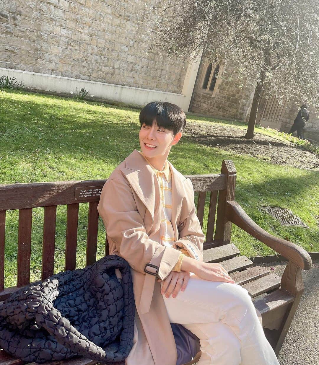 NEWYEARのインスタグラム：「Today was good, tomorrow will be better🤍☀️」