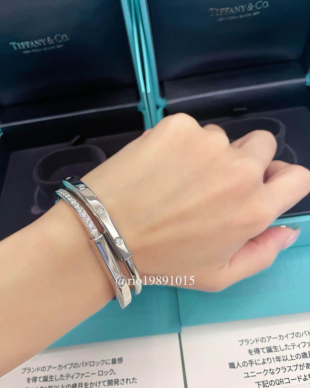 門りょうのインスタグラム：「#tiffany #tiffanylock  久しぶりに装飾品買いました🫶 ホワイトのフル、国内1本もないらしく入荷待ちですと。💴 とりあえず2連でいきます✌️」