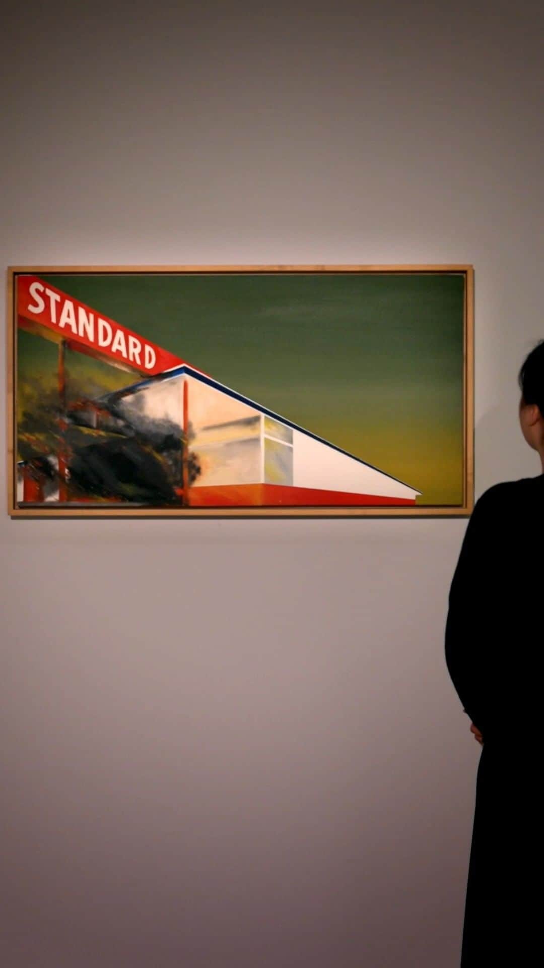 クリスティーズのインスタグラム：「Christie’s is honored to present Depth of Field: The Alan and Dorothy Press Collection this May. A highlight of the collection is a select group of nine exquisite works by Ed Ruscha, led by the iconic painting ‘Burning Gas Station.’   Dated 1966-1969,’Burning Gas Station’ is one of only five Standard Station paintings from the 1960s, and one of only two paintings to feature the fire motif. This singular and groundbreaking work is now considered an icon of twentieth-century post-war art. This May will be the second time in history that a Ruscha Standard Station painting has come to auction—the first was in a Christie’s New York Evening Sale in 2007 where it achieved the world auction record for the artist at the time of sale.   20th Century Evening Sale and Post-War and Contemporary Art Day Sale | 11-12 May | New York」