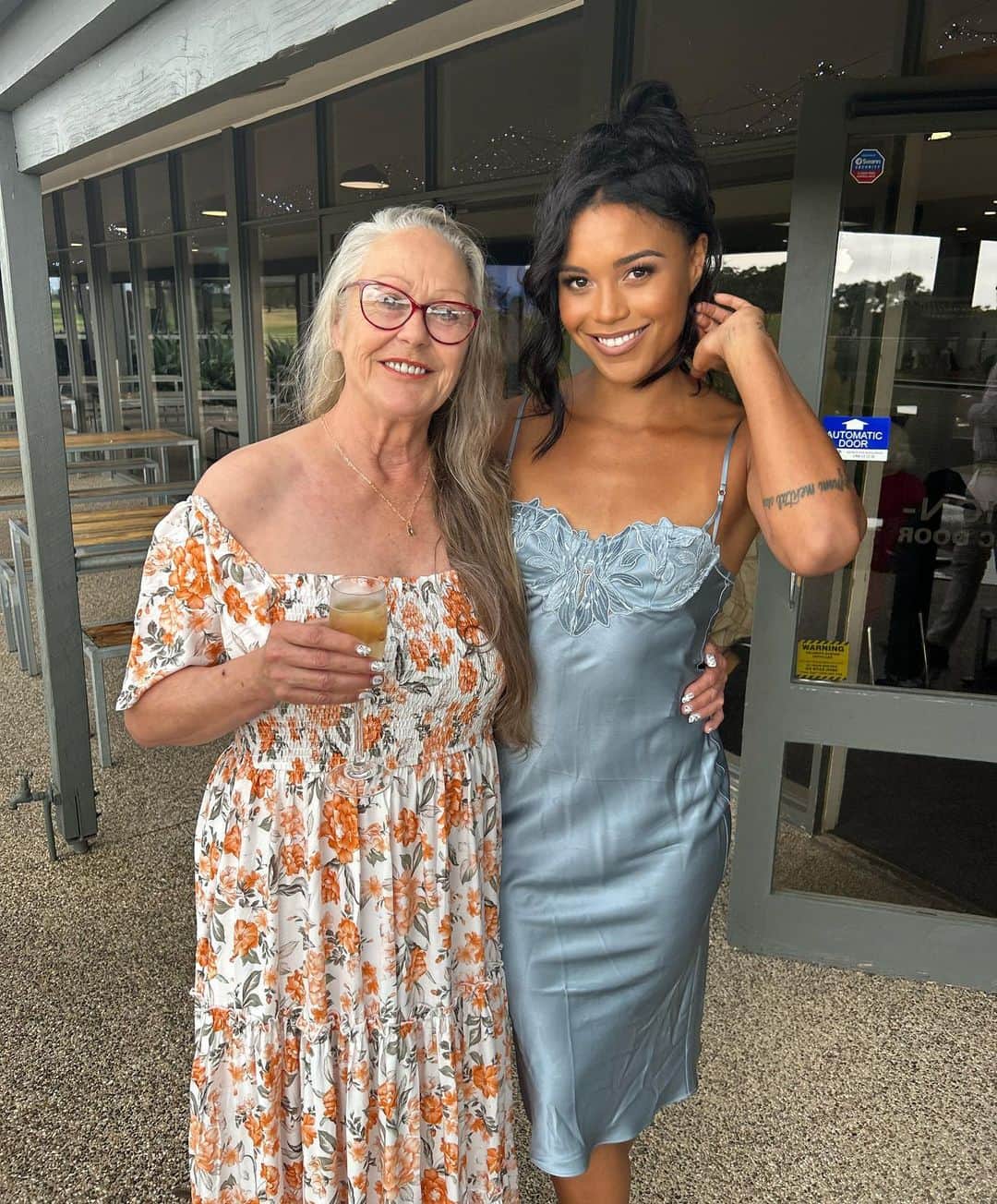 モーガン・ミッチェルさんのインスタグラム写真 - (モーガン・ミッチェルInstagram)「The Monarch 🍰🤍 #MADRE」4月25日 9時02分 - morganmitch