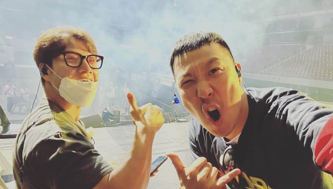 ハハさんのインスタグラム写真 - (ハハInstagram)「사랑하는 @kjk76 우리형 💪  생일을 너무너무 축하해여~ !❤️❤️  #우리형내동생#크로스#401정육식당#생일축하해요」4月25日 9時14分 - quanhaha79