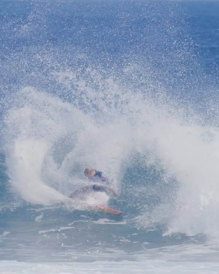 ジョン・ジョン・フローレンスのインスタグラム：「It’s been a fun run of waves at main break @wsl」
