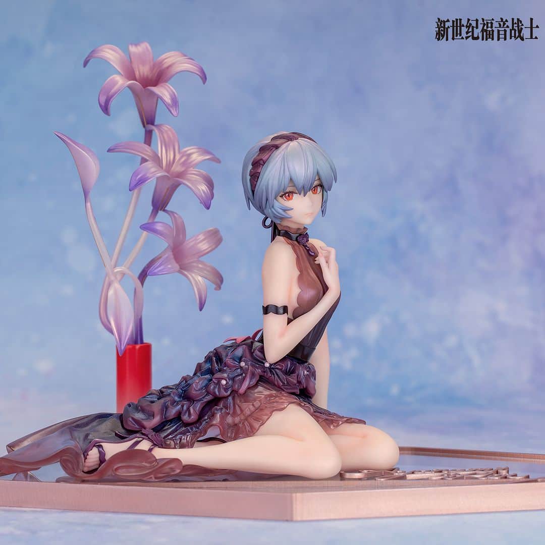 のインスタグラム：「Myethos has recreated Rei's haunting beauty in her Whisper of Flower illustration outfit! You can even get her in a set with an equally enchanting Asuka 💙🧡  🛒 Check the link in our bio for this and more!   Product Name: Evangelion Rei Ayanami Whisper of Flower Ver. 1/7 Scale Figure Series: Evangelion Manufacturer: Myethos Specifications: Painted, non-articulated, 1/7 scale figure with stand Height (approx.): 155 mm | 6.1" Materials: PVC, ABS, metal Also Includes: Vase  #evangelion #reiayanami #rei #whisperofflower #myethos #tokyootakumode #animefigure #figurecollection #anime #manga #toycollector #animeme rch」