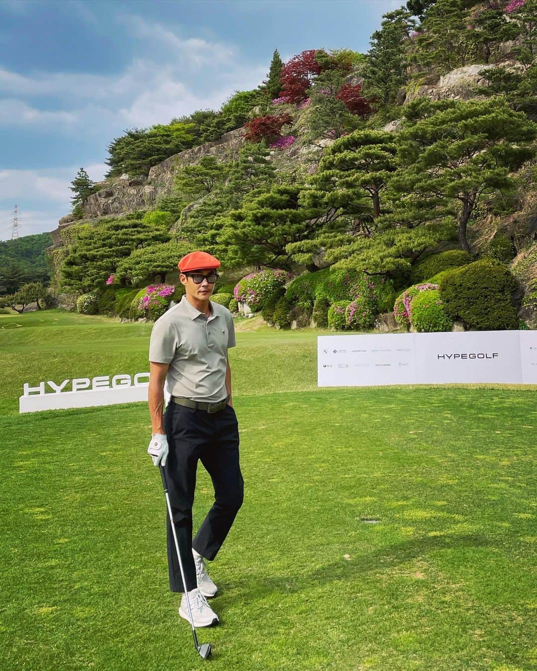 のインスタグラム：「즐거웠던 hypegolf 😊💚💚💚🏌🏻‍♂️⛳️ @hypegolf @adidasgolf #adidasgolf #ultraboostgolf」