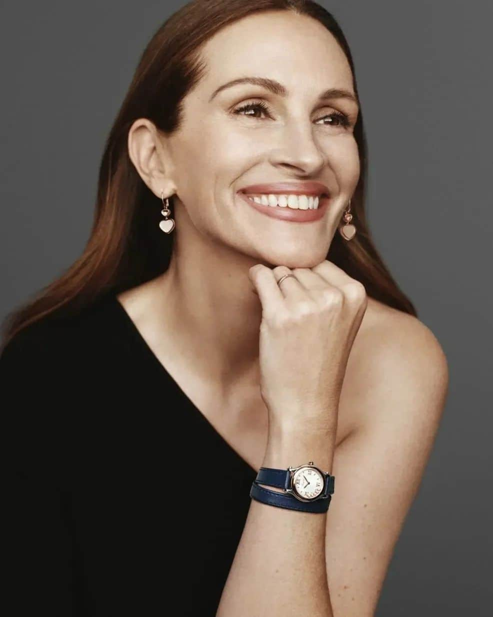 ジュリア・ロバーツ（ファンアカウント）さんのインスタグラム写真 - (ジュリア・ロバーツ（ファンアカウント）Instagram)「Julia Roberts for Chopard (2023). 📷 🌹#ChopardLovesCinema #JuliaRoberts」4月25日 10時33分 - juliaroberrts