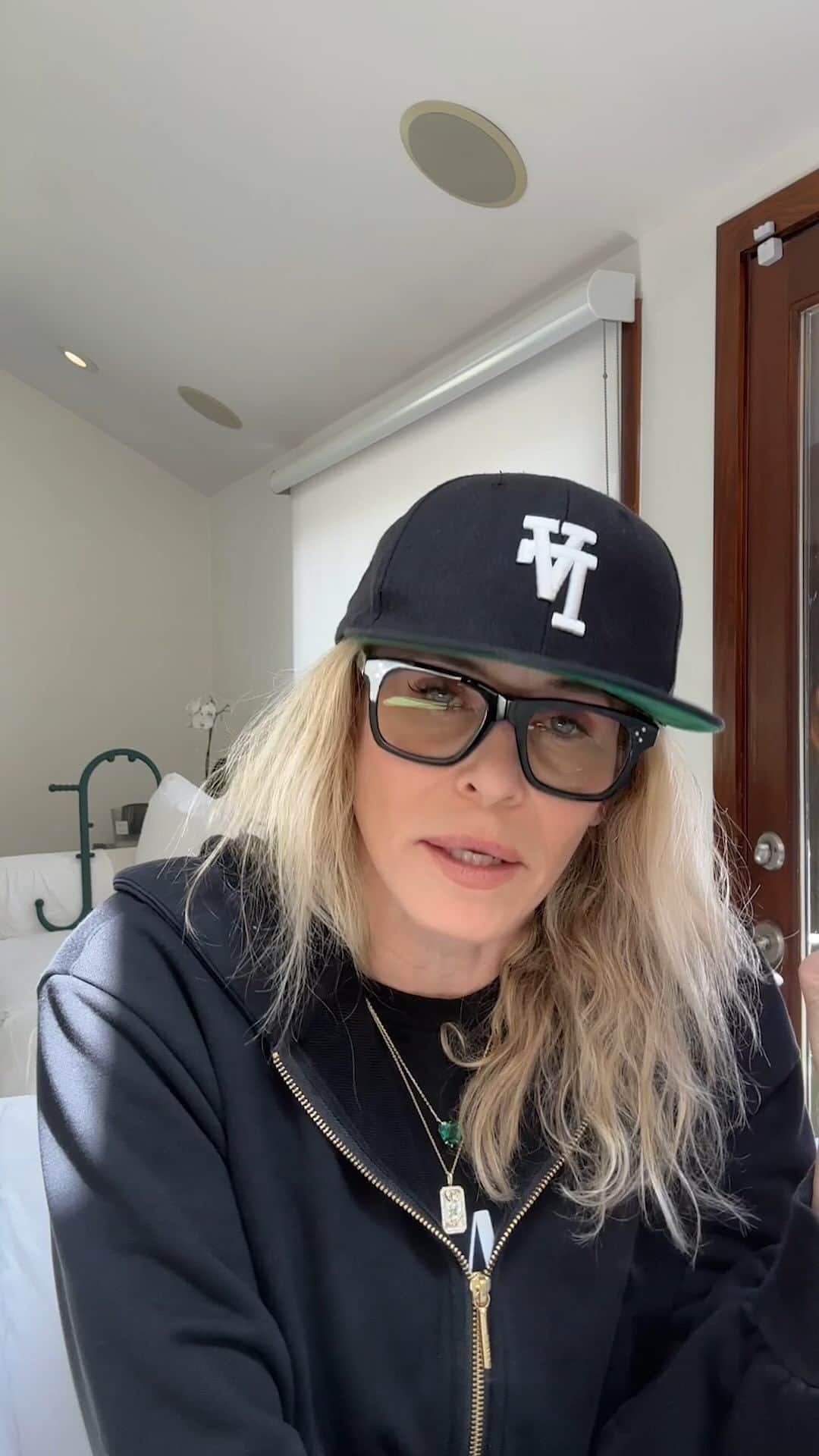 のインスタグラム：「Have a blessed day.」