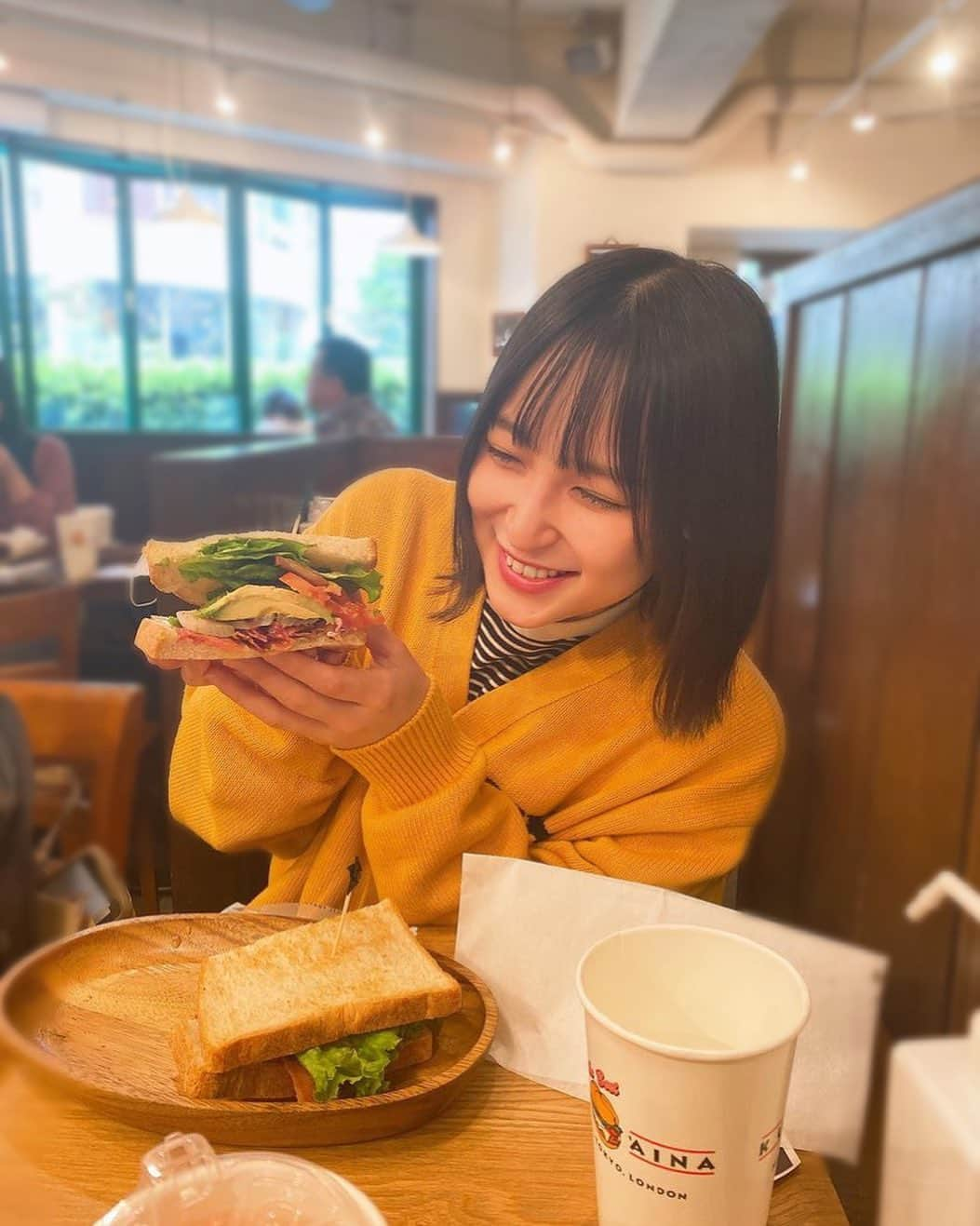 中崎絵梨奈さんのインスタグラム写真 - (中崎絵梨奈Instagram)「.  🥑🥑🥑あぼかどらばー🥑🥑🥑  #サンドウィッチ　#ランチ　#lunch #渋谷 #もぐもぐ　#おいしい」4月25日 10時57分 - nakazaki_erina