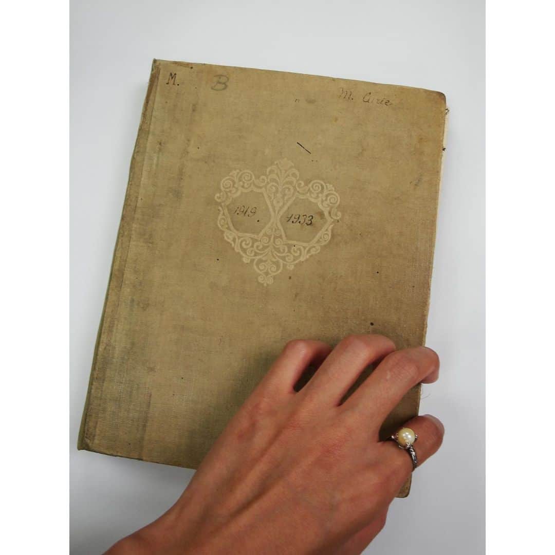 小林エリカのインスタグラム：「My hand on the notebook of Marie Curie 1919-1933  at Meisei University Library, Tokyo, Japan 2013  私の手をマリ・キュリーのノートブック1919-1933の上に置く 明星大学貴重図書館、東京、日本、2013  (C)Erika Kobayashi and Yutaka a kikutakr Gallery」