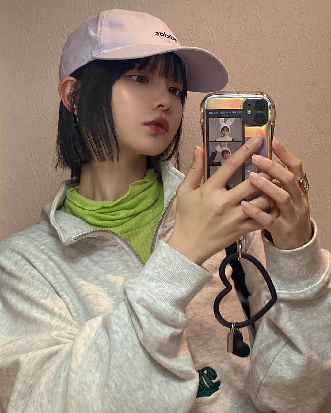 やもはちこのインスタグラム：「すこし前☹︎ ㅤ ㅤ ㅤ ㅤ ㅤ #ss #自撮り #japanese #japanesegirl #cute #girl #me #selfie #follow #followme #粉我 #좋아요 #팔로미 #셀카 #love #fashion #ファッション #お洒落さんと繋がりたい #ootd #コーデ #コーディネート #coordinate #outfit #outfits #outfitpost」