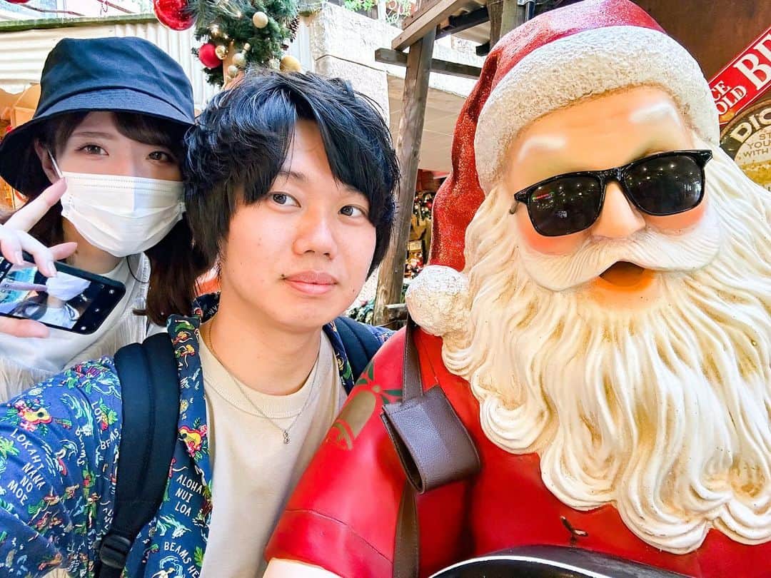 しほこのインスタグラム：「❤︎* ⁡ ⁡ アメリカンビレッジ🇺🇸 ⁡ ⁡ フォトスポットだらけ😳📷✨ 1日中遊べそうだった👯‍♀️ ⁡ ⁡ #新婚旅行 #新婚 #ハネムーン #honeymoon #沖縄 #沖縄旅行 #沖縄観光 #okinawa #旅行 #アメリカンビレッジ #アメリカンビレッジ沖縄 #フォトスポット #photospot #photo #pokemon #ポケモン #ポケットモンスター #ピカチュウ #20221119」