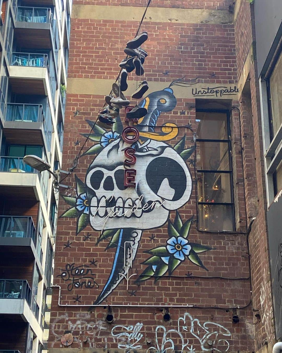 Katsuma さんのインスタグラム写真 - (Katsuma Instagram)「Melbourne street art🇦🇺  現地のファンに遭遇して色々案内してくれた！ 刺激されまくった🔥🖼 リアルタイムでスプレーしてるスケーターとか子供もいた。 この街住みてぇー！！」4月25日 12時28分 - katsuma_drums