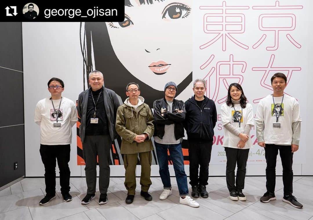 江口寿史のインスタグラム：「これ以外にもたくさんのスタッフの皆さんに支えられました！ありがとうございました！  #Repost @george_ojisan with @use.repost ・・・ 江口さんと『東京彼女』を支えたスタッフたち。お疲れ様でした！  #江口寿史  #東京彼女  #東京ミッドタウン日比谷」