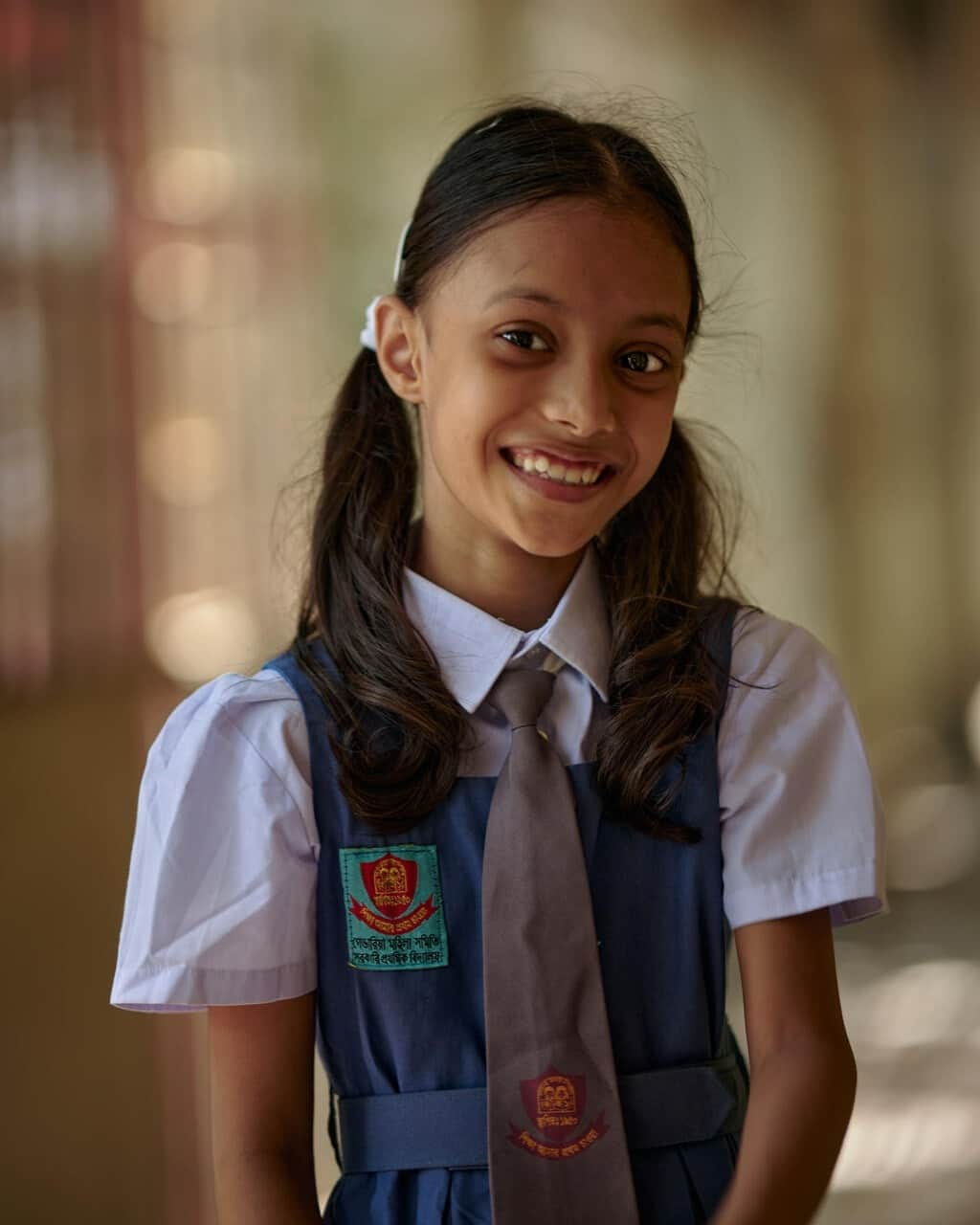 unicefさんのインスタグラム写真 - (unicefInstagram)「Nine-year-old Riya from Bangladesh is happy to be in school and learning.  Basic reading and maths skills are the keys to unlocking every child’s potential and opening up a world of possibilities.  What does learning mean to you? Tell us in the comments. 👇 #LetMeLearn   ©UNICEF/UN0527686/Sujan」4月25日 13時00分 - unicef