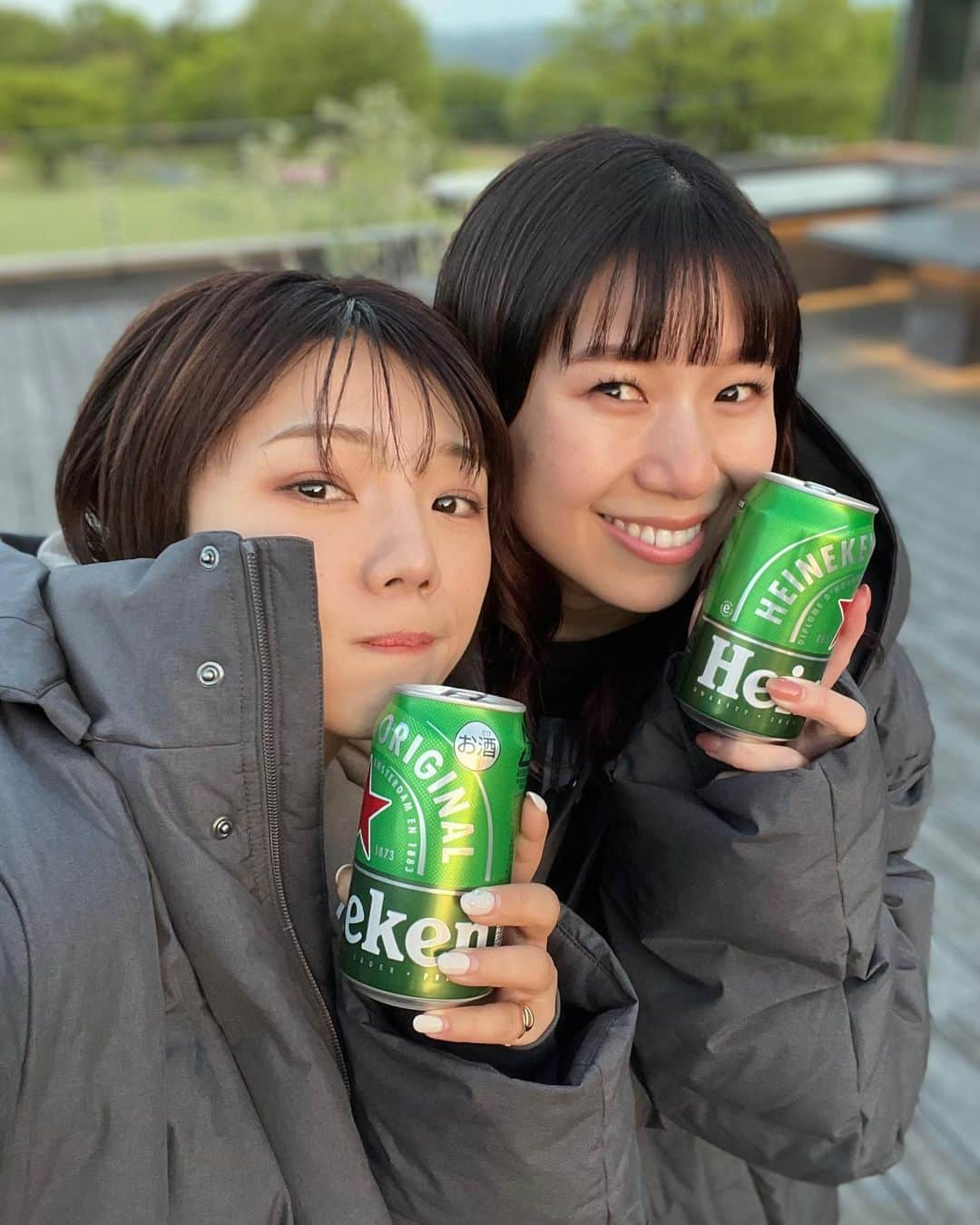 大川成美さんのインスタグラム写真 - (大川成美Instagram)「@the_club_golf_village  ゴルフとサウナが好きすぎて…🤤 ． どっちも最上級！！！ 難しすぎてパターに苦戦してめちゃくちゃ楽しいし。 サウナもドーム型にロウリュウできて 水風呂と外気浴。 ． 薪でBBQもできるなんて🔥 最強です 朝食もオレンジジュース生搾り🍊 ． ゴルフ中は途中でスタバ飲めて、ゆで卵とバナナくれるし どうなってるの🤤❤️ ． 周りにコンビニすら無いから。 静かで大自然の中😇癒される。 ． 生きてるって幸せな事ですね✨ 優しい気持ちになれます💫 ． もうレイサムに行きたい🙂 ． TFW49のショップもあるから 行ったら是非チェックして🧡 @tfw49  ． ． #golf #golfstagram #群馬ゴルフ  #ゴルフ　#ゴルフ女子 #ゴルフウェア#TFW49#raysum #ゴルフ場」4月25日 13時12分 - naru_coco