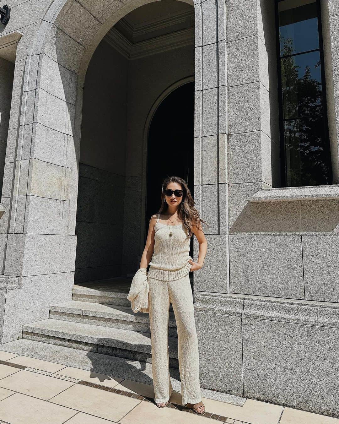 のインスタグラム：「@esutoreja  . . ✔︎ Mix knit camisole ✔︎ Mix knit pants . . summerニット素材なので長ーく使えます‼︎ パンツには裏地があり透けないので気にせず履けます‼︎ .  .  .  .  #esutoreja  #fashion #apparel #clothes #newarrivals #code #ootd #springfashion #springcollection #sscollection #ss2023 #春服 #春服コーデ #春ファッション #ジャケットコーデ #スカートコーデ #パンツコーデ#低身長コーデ#155cmコーデ #154cmコーデ #アパレルブランド #ディレクター #ファッションデザイナー #ファッションモデル #海外コーデ #海外ファッションコーデ #海外ガール #海外スタイル #海外トレンド」