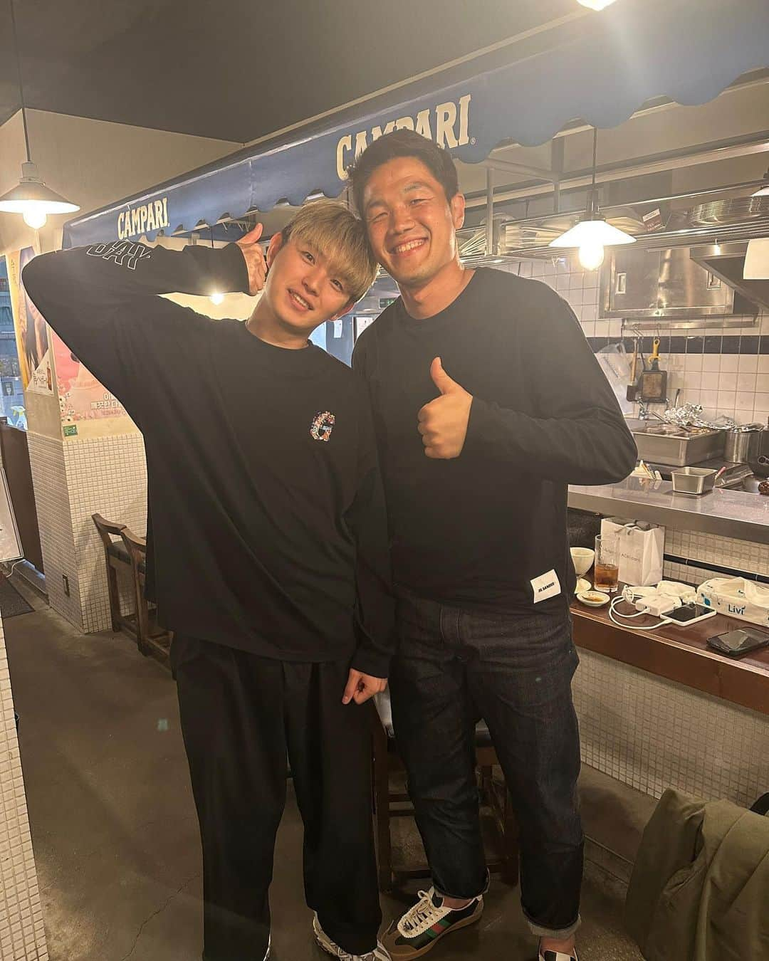 チョン・ソンリョンさんのインスタグラム写真 - (チョン・ソンリョンInstagram)「한국과 일본에 에서 활동하고 있는 민수 동생과 함께 KABUN NO KIMUCHA에서 😊 여러가지 이야기  할수있어서 좋았어 해외에서 생활 힘들텐데 너보며 나또한 좋은 에너지 받았네 또보자 흥해라🙌#강민수   〒107-0052 Tokyo, Minato City, Akasaka, 3 Chome−5−2 サンヨー赤坂ビル  KABUN NO KIMUCHA」4月25日 14時37分 - jung.sung.ryong