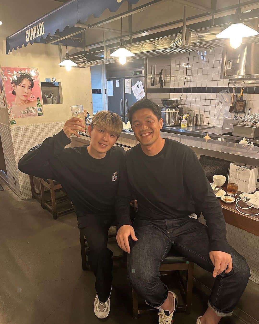 チョン・ソンリョンのインスタグラム：「한국과 일본에 에서 활동하고 있는 민수 동생과 함께 KABUN NO KIMUCHA에서 😊 여러가지 이야기  할수있어서 좋았어 해외에서 생활 힘들텐데 너보며 나또한 좋은 에너지 받았네 또보자 흥해라🙌#강민수   〒107-0052 Tokyo, Minato City, Akasaka, 3 Chome−5−2 サンヨー赤坂ビル  KABUN NO KIMUCHA」