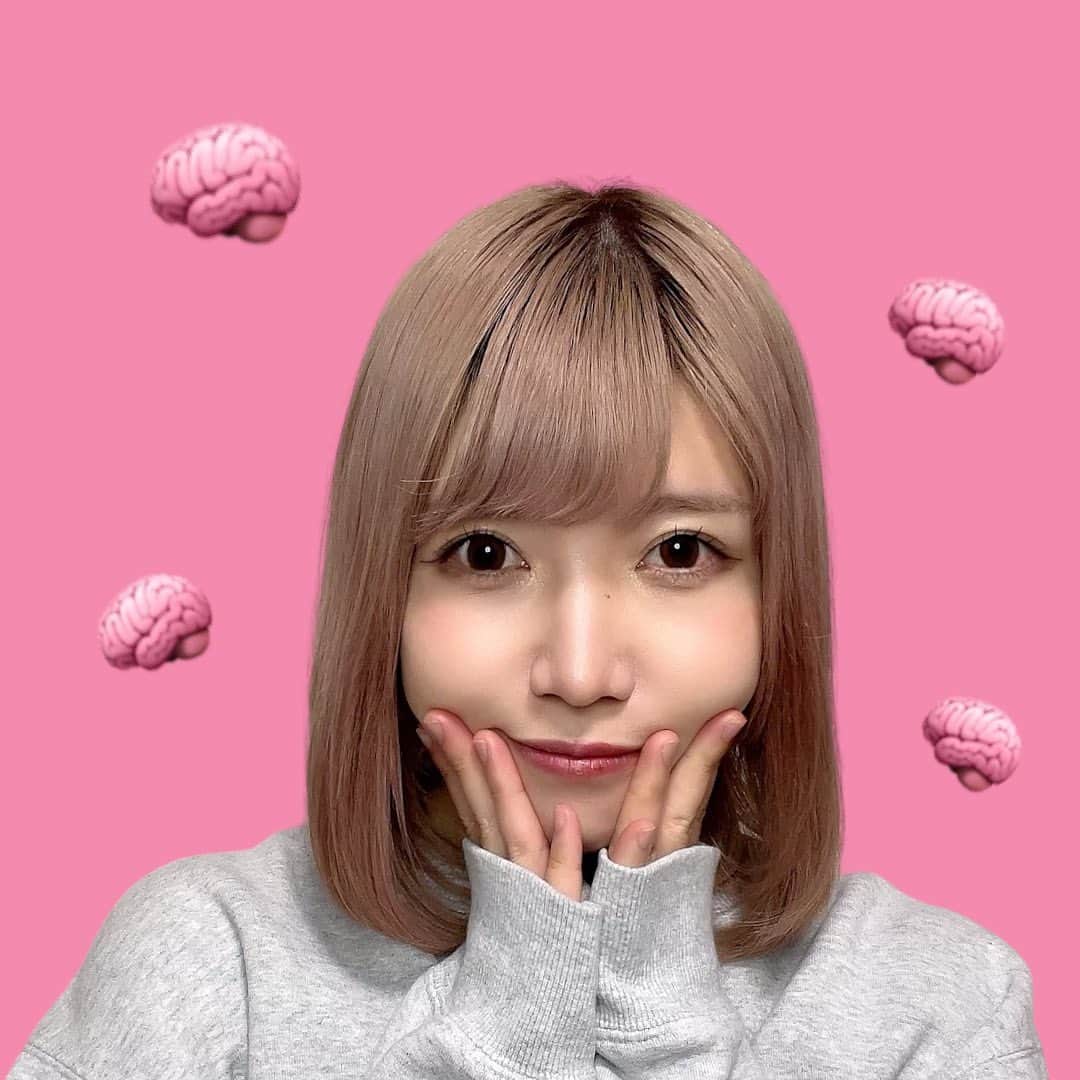 榎本ほのかのインスタグラム：「色落ちしちゃっても可愛い色🦩  #haircolor #pink」