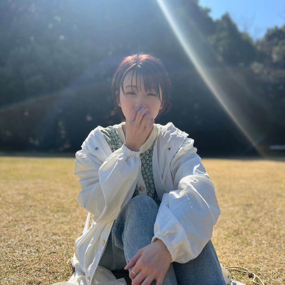 井上小百合さんのインスタグラム写真 - (井上小百合Instagram)「小さい頃から眩しいのが苦手で。 変な顔しちゃう笑」4月25日 14時56分 - sayuri_inoue.official