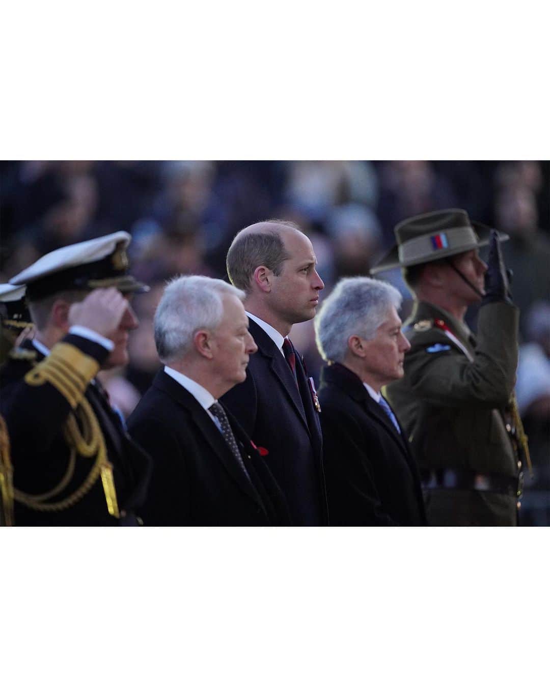 ウィリアム（ケンブリッジ公）さんのインスタグラム写真 - (ウィリアム（ケンブリッジ公）Instagram)「Remembering Australian and New Zealand soldiers who made the ultimate sacrifice.  Lest we forget.   #AnzacDay」4月25日 15時29分 - princeandprincessofwales