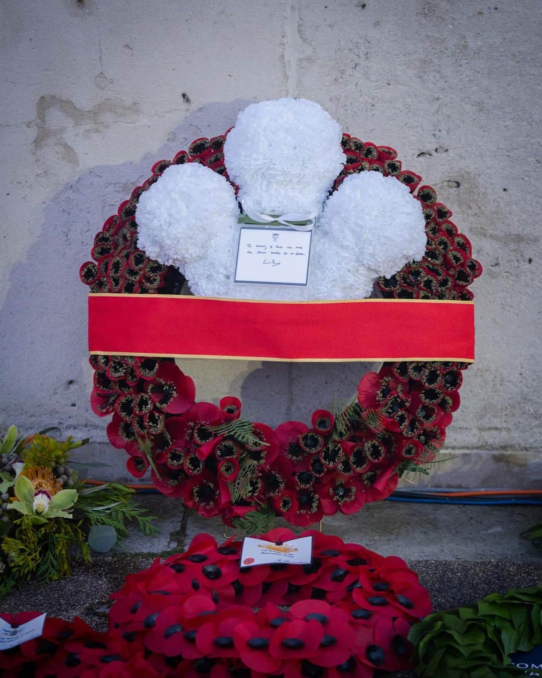 ウィリアム（ケンブリッジ公）さんのインスタグラム写真 - (ウィリアム（ケンブリッジ公）Instagram)「Remembering Australian and New Zealand soldiers who made the ultimate sacrifice.  Lest we forget.   #AnzacDay」4月25日 15時29分 - princeandprincessofwales