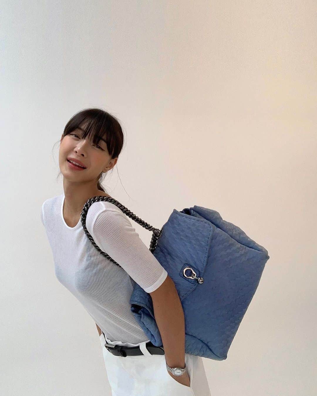 キム・ボラムのインスタグラム：「기부니가 좋아욜🌸 #르라미」