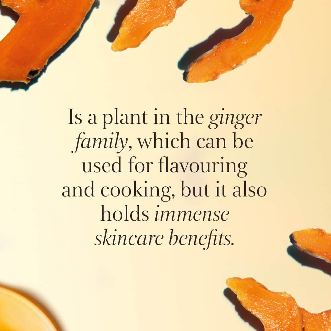 Clarins Australiaさんのインスタグラム写真 - (Clarins AustraliaInstagram)「What is Turmeric?⁣ ⁣ It's a plant from the ginger family that contains antioxidants and anti-inflammatories, helping to brighten, hydrate and protect your skin!⁣ ⁣ Found in our NEW Double Serum Light Texture, as well as Double Serum and Double Serum Eye, it's the perfect addition to any skincare routine.⁣ ⁣ Swipe to learn more… you can shop the full Double Serum family (including Double Serum Light Texture and Double Serum Eye) at the link in our bio!⁣ ⁣ #Clarins #Ingredients #DoubleSerum #IconicDoubleSerum #DoubleSerumLight」4月25日 16時00分 - clarinsanz