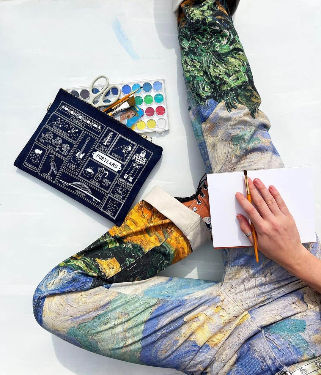 マップトートのインスタグラム：「“If you hear a voice within you say you cannot paint, then by all means paint and that voice will be silenced.” - Van Gogh⁠ ⁠ ⁠ ⁠ ⁠ #design #lifestyle #maptote #shopsmall #shoplocal #brooklynmade #madeinamerica #womanownedbusiness #totebags #accessories #pouches #apparel #shoponline #travelbug #travel #giftguides #sustainable #painting #artwork #art #artsy #creative #painter #color #artists #organization #travelpouch #artsupplies #vangogh #artlife」