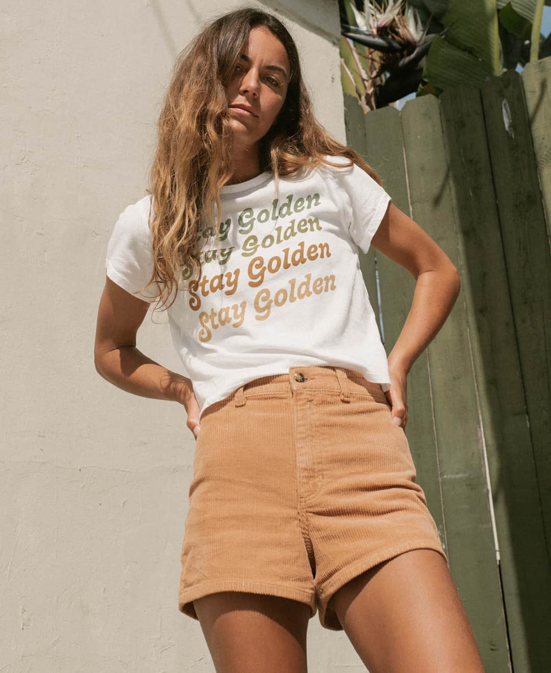 BILLABONG WOMENSのインスタグラム：「Stay golden in all new tees.」