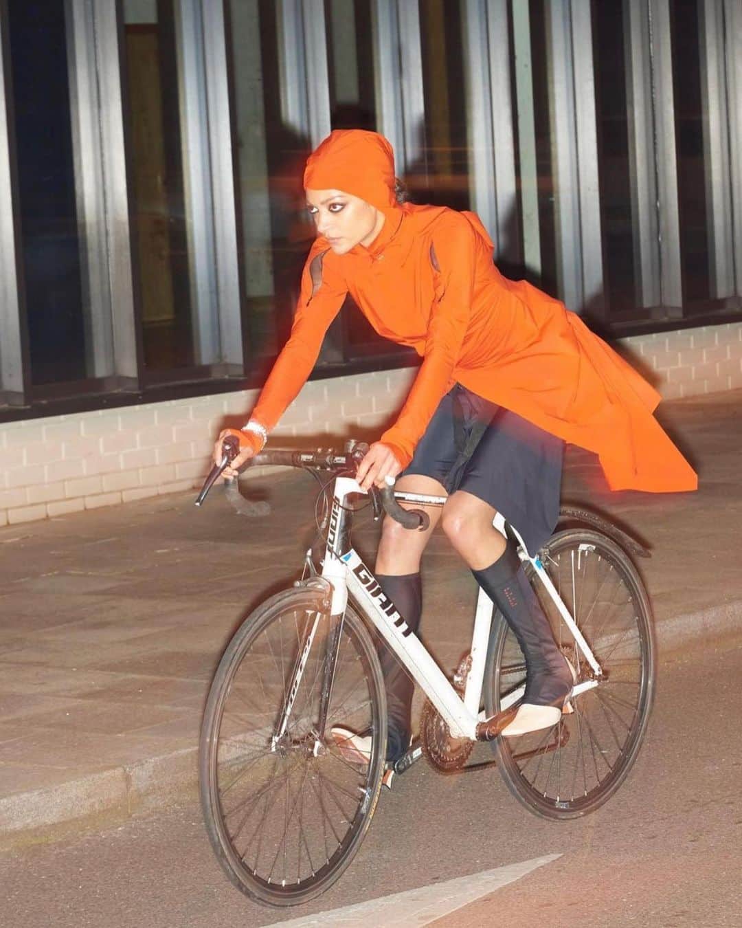 レクレルールのインスタグラム：「Johanna Parv is a talented womenswear and accessories designer originally from Estonia, now based in London. She founded her eponymous label after completing her MA Fashion course at Central Saint Martins in 2020. Parv's design aesthetic is inspired by the dynamic and vibrant urban environment of London, particularly the women who navigate the city's bustling streets on their bicycles. Her garments are expertly crafted with functional elegance, combining contemporary luxury with performance wear.  Available at #LECLAIREUR Sévigné and online.   #LECLAIREUR #johannaparv」