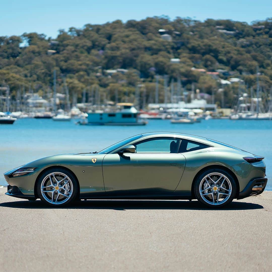 フェラーリさんのインスタグラム写真 - (フェラーリInstagram)「From outside and from inside.  Which view of the #FerrariRoma do you prefer? Credits to @ferrariaustralasia  #Sydney #Ferrari」4月26日 2時14分 - ferrari